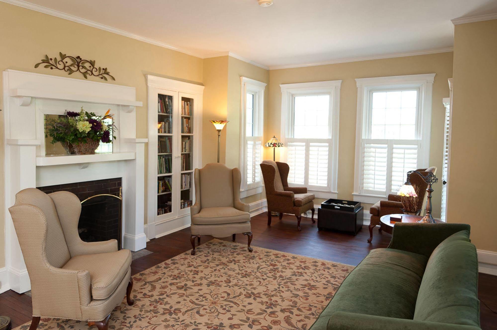 Steeles Tavern Manor Bed & Breakfast Raphine Exterior foto