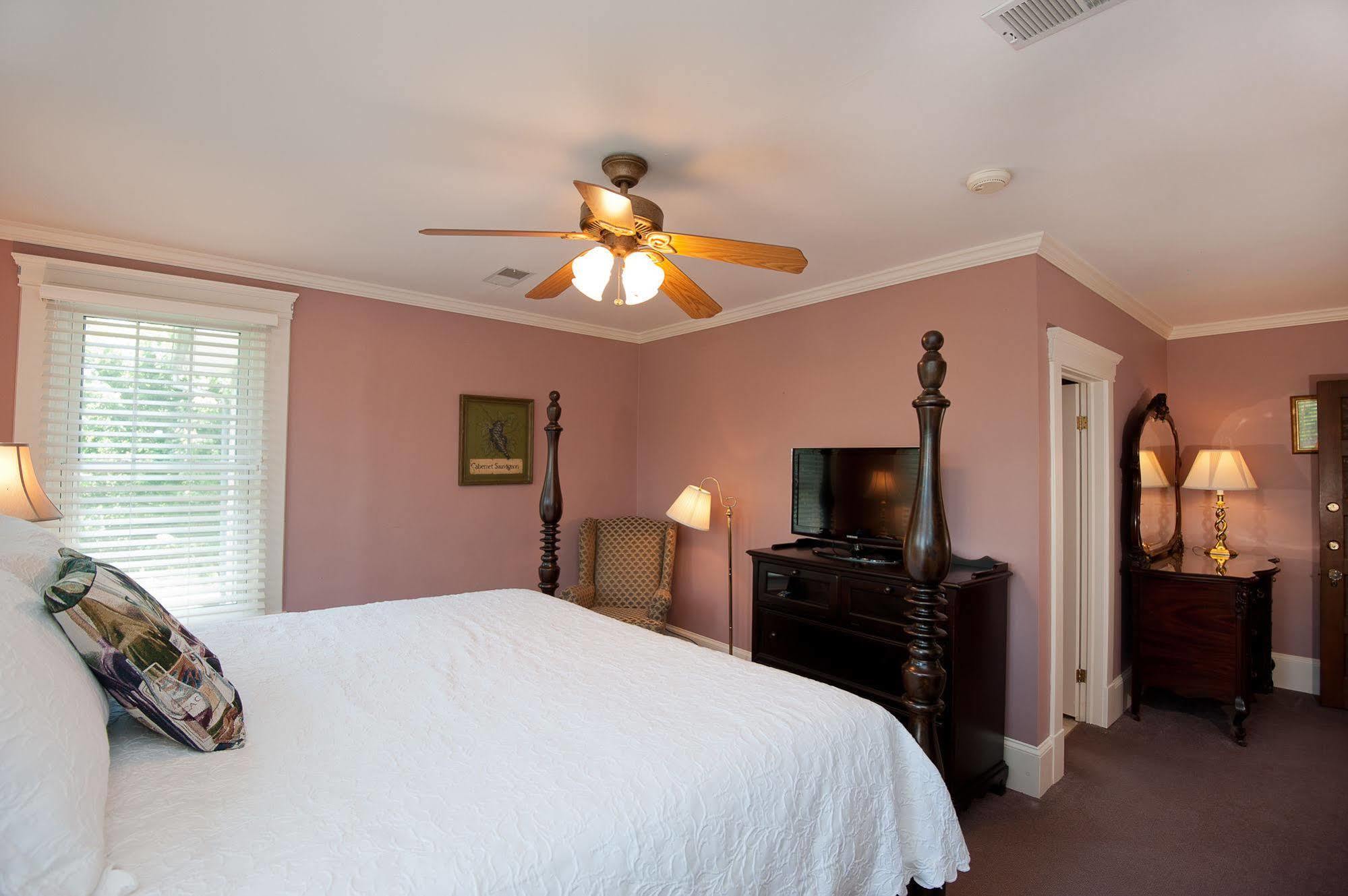 Steeles Tavern Manor Bed & Breakfast Raphine Exterior foto